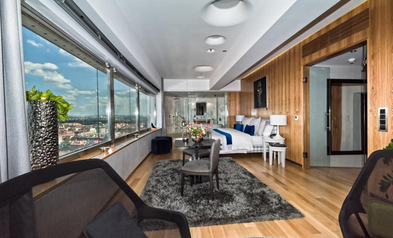 Sky Suite Hotel Prague Exterior photo